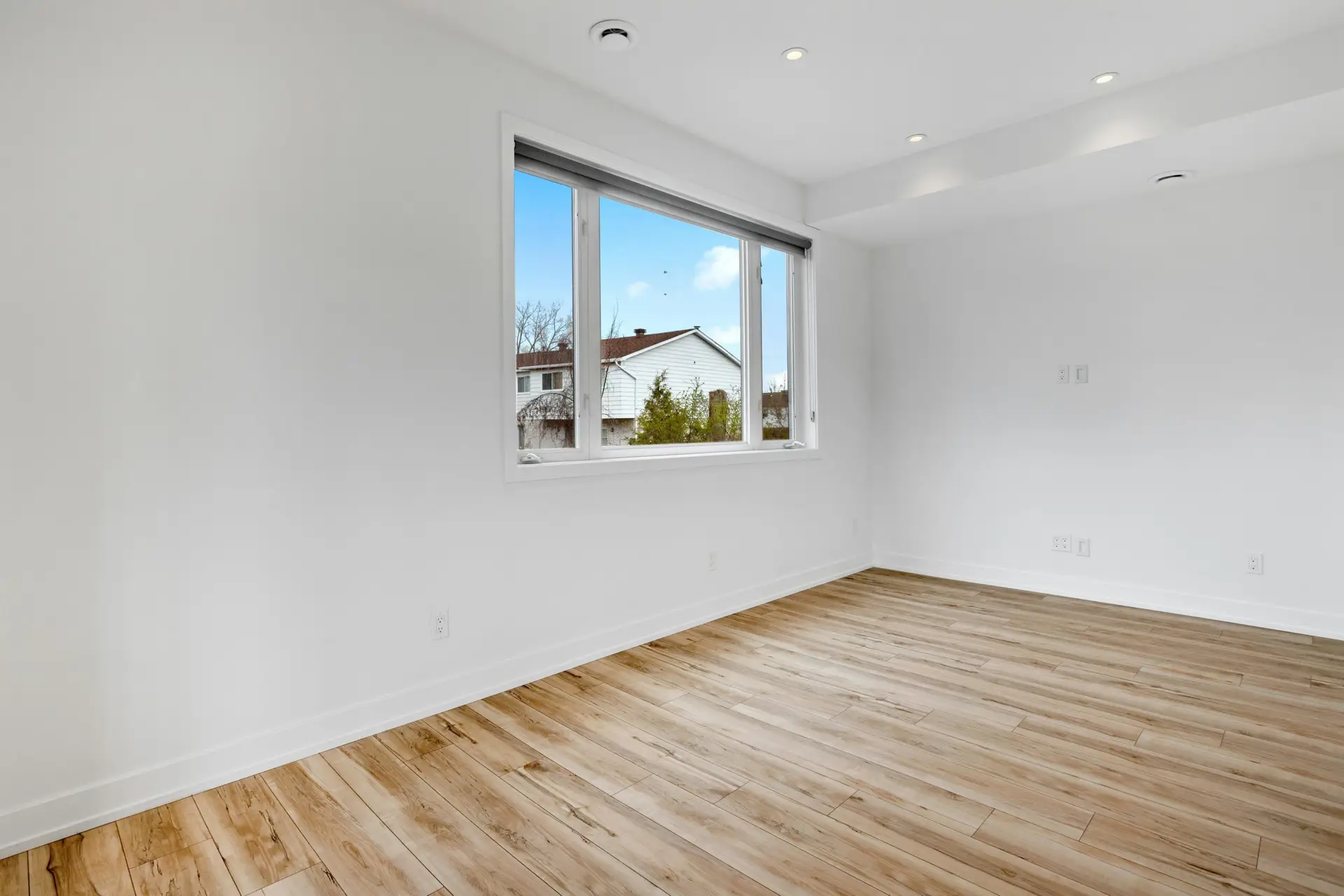 house, empty and cleaned, ready to be used by new occupants